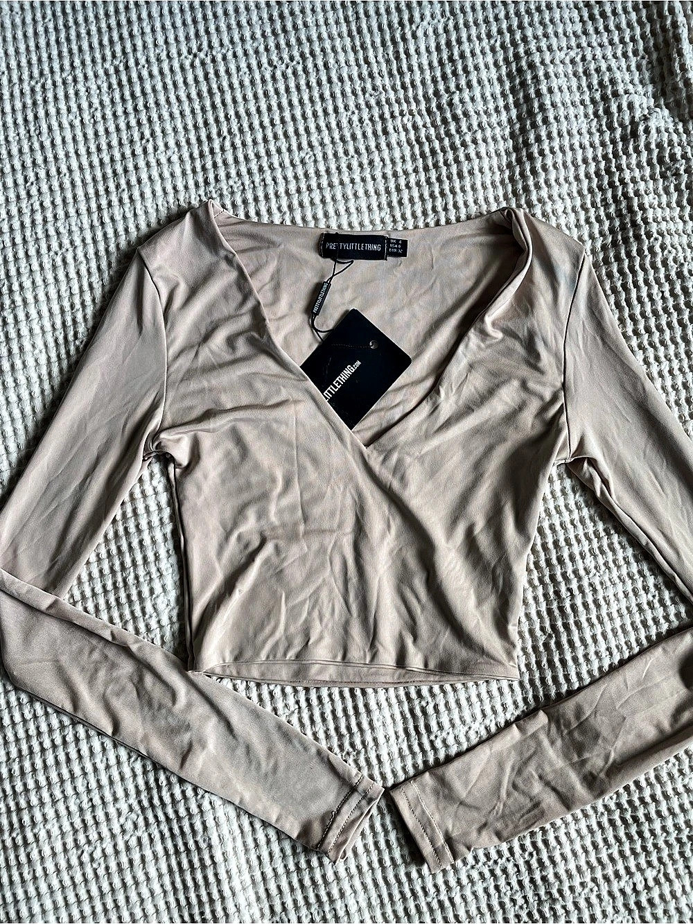 PrettyLittleThing Long Sleeve Top in Champagne size 0 NWT